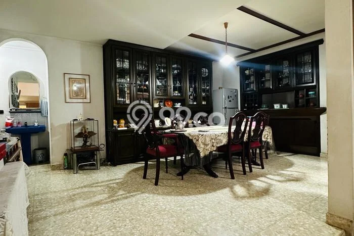 Jual Rumah Mewah Elegan Dengan View Cantik di Kelapa Dua, Jakarta Barat Jual Rumah Mewah Elegan Dengan View Cantik di Kelapa Dua, Jakarta Barat