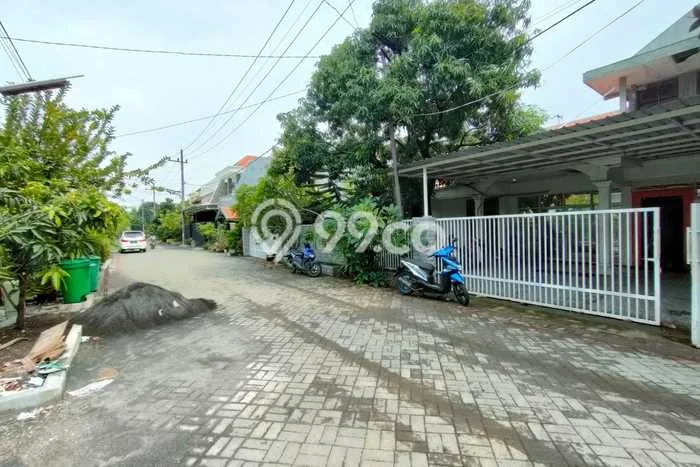 Dijual Hunian Mewah dengan Fasilitas Sekitar Lengkap di Tenggilis Mejoyo, Surabaya Dijual Hunian Mewah dengan Fasilitas Sekitar Lengkap di Tenggilis Mejoyo, Surabaya