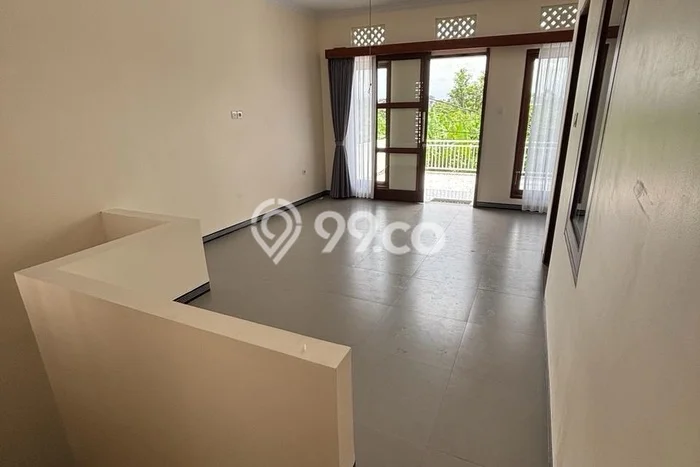Disewakan! Rumah 3 Kamar Tidur &
2 Kamar Mandi di canggu, Badung Disewakan! Rumah 3 Kamar Tidur &
2 Kamar Mandi di canggu, Badung
