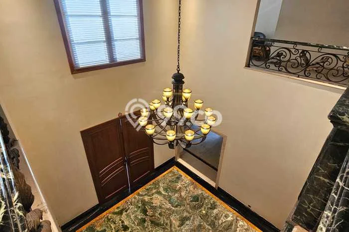 Dijual Rumah Luas Elegan Dengan View Cantik di Kedoya Baru, Jakarta Barat Dijual Rumah Luas Elegan Dengan View Cantik di Kedoya Baru, Jakarta Barat