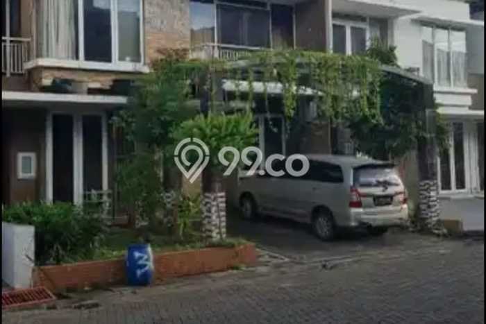 Rumah Mewah Dijual LT 220m2 di Cengkareng, Jakarta Barat Rumah Mewah Dijual LT 220m2 di Cengkareng, Jakarta Barat